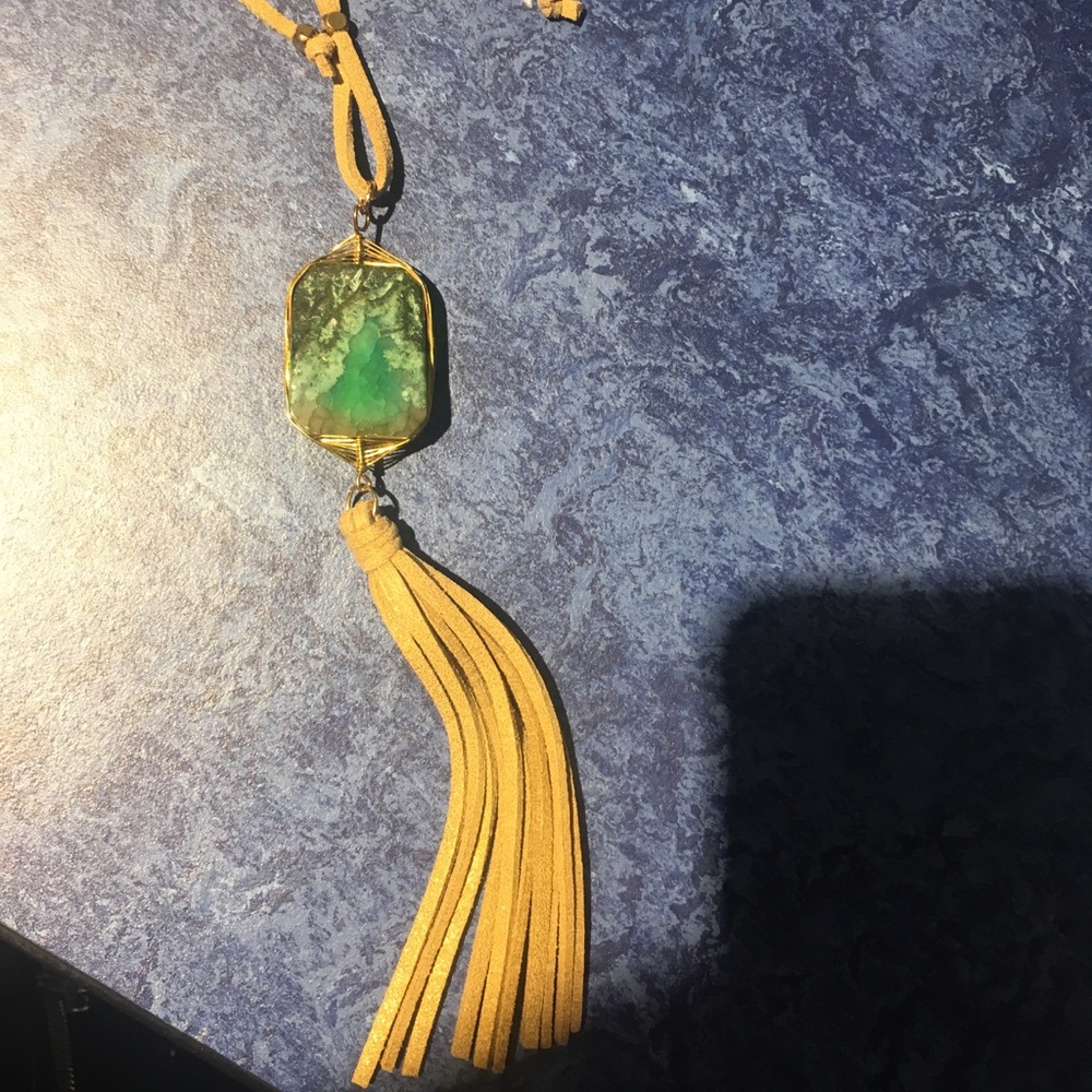 Necklace - Picture 2 of 3